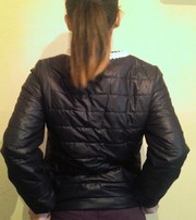 новая, стильная и очень удобная весенняя куртка.