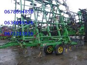 Культиватор John Deere 980.