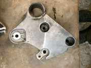 Б/у кронштейн двигателя правый 8200024812 , 1.9dci, Renault Laguna 2,