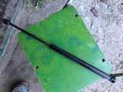 Б/у амортизатор крышки багажника Renault Megane 2, 7701057303,