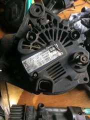 Б/у генератор Renault Megane 2, 8200100907, 110A